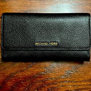 Michael Kors Wallet NWOT